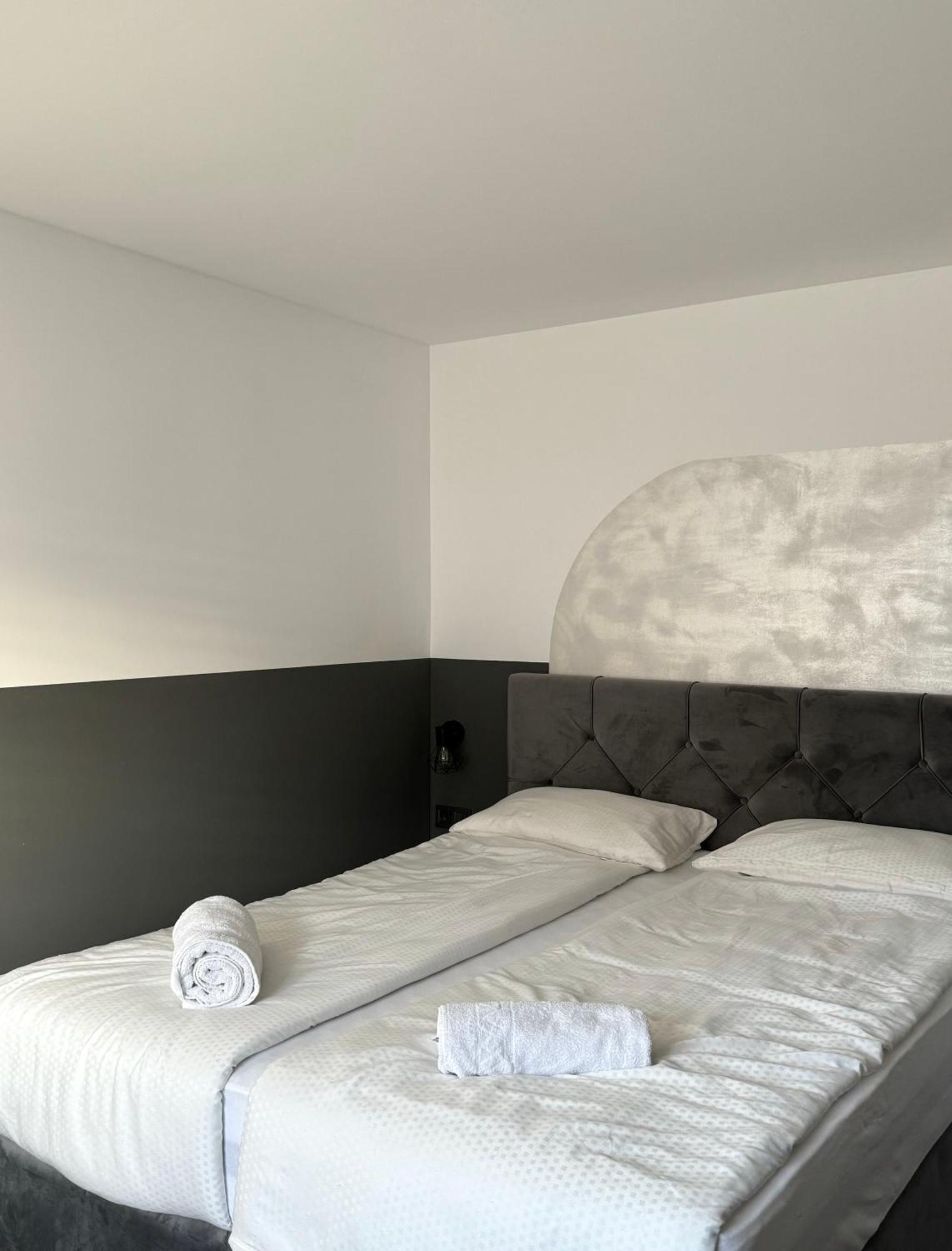 L&L Rooms Марібор Екстер'єр фото