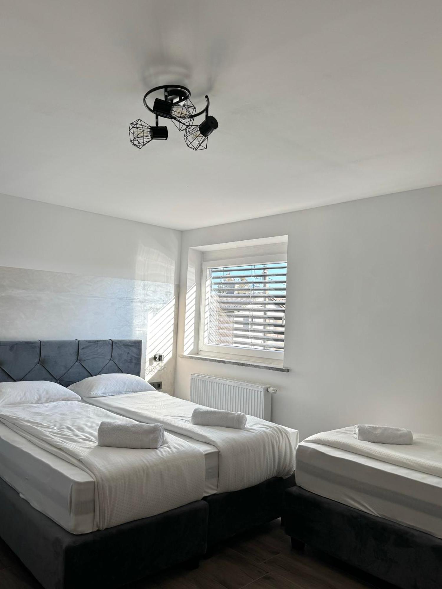 L&L Rooms Марібор Екстер'єр фото