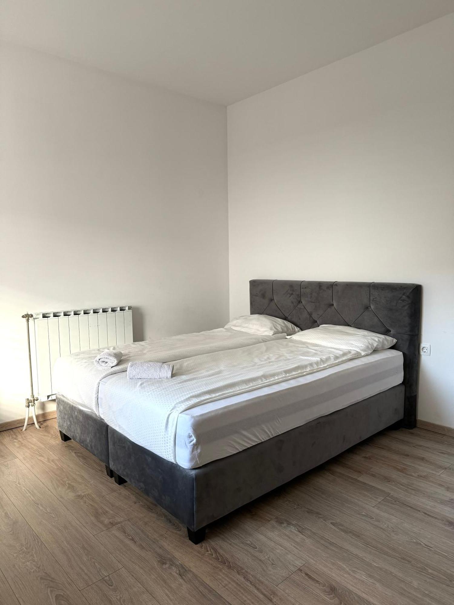 L&L Rooms Марібор Екстер'єр фото