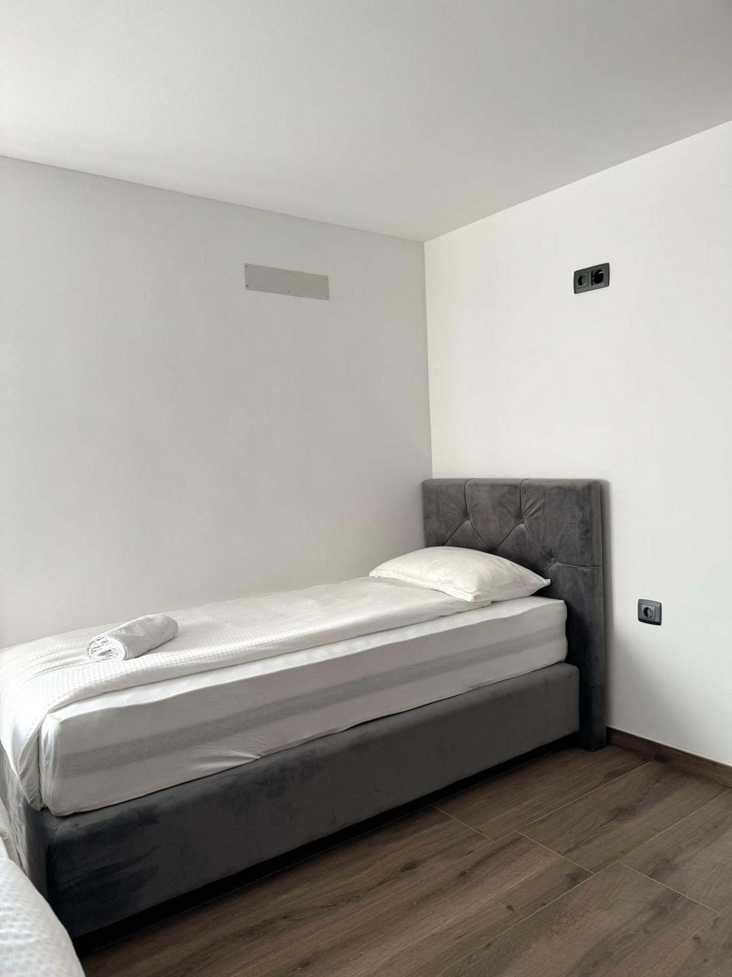 L&L Rooms Марібор Екстер'єр фото